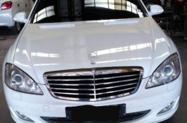 White Mercedes-Benz S-Class 2008 for sale in Cebu