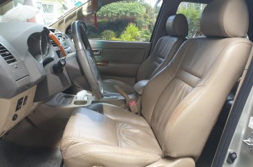 Selling Brightsilver Toyota Fortuner 2010 in Quezon