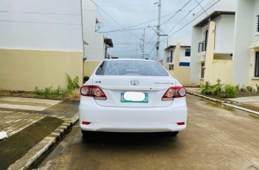 White Toyota Corolla Altis 2013 for sale in Lucena