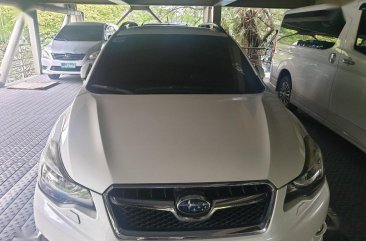 Selling White Subaru XV 2012 in Mandaluyong