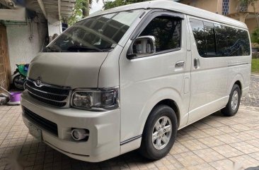 White Toyota Hiace Super Grandia 2007 for sale in Quezon