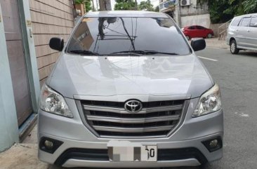 Toyota Innova Auto 2014