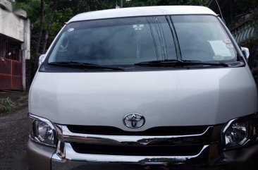 Selling White Toyota Grandia 2016 in Cainta