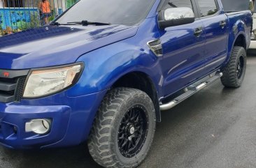 Blue Ford Ranger 2013 for sale in Lipa