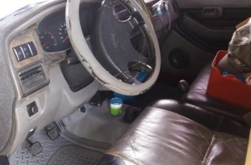 Red Isuzu Hi-lander Crosswind 2001 for sale in Malolos