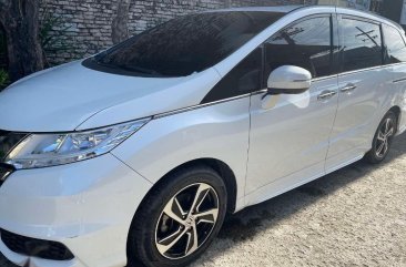 White Honda Odyssey 2015 for sale in Mandaue