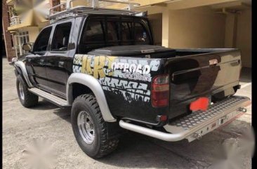 Toyota Hilux 2.8L Dsl 4x4 SR5 Manual 2004