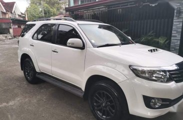 White Toyota Fortuner 2015 for sale in Caloocan