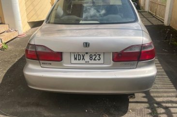 Honda Accord 2.0 i-VTEC Manual 1998