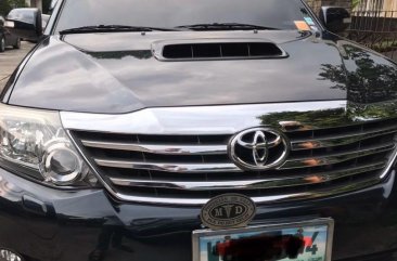 Black Toyota Fortuner 2013 for sale in Quezon