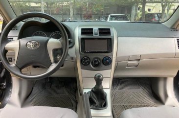 Toyota Corolla Altis 1.6 E Manual 2010