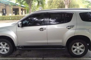 Selling Silver Isuzu MU-X 2016 in Calamba