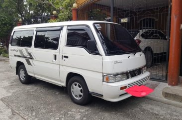 Selling Pearl White Nissan Urvan 2011 in Laguna