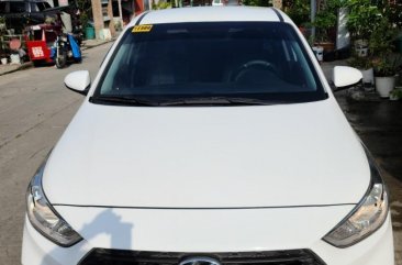 Selling White Hyundai Accent 2020 in Caloocan