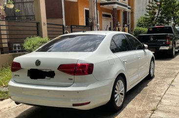 Selling White Volkswagen Jetta 2016 in Cainta