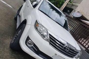 Pearl White Toyota Fortuner 2018 for sale in Calamba