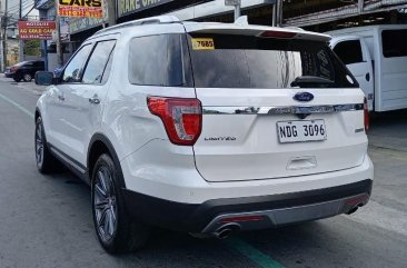 White Ford Explorer 2017 for sale in Quezon