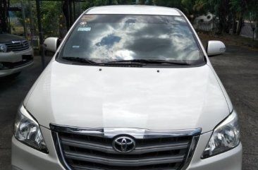 Sell Pearl White 2014 Toyota Innova in Dasmariñas