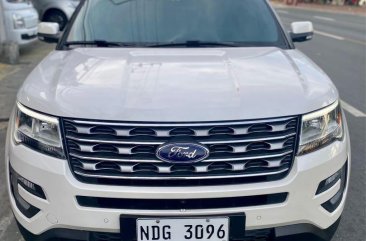Selling White Ford Explorer 2017 in Quezon