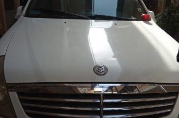 Pearl White SsangYong Rexton 2004 for sale in Manila
