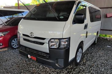 Toyota Hiace 2021 