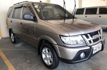 2015 Isuzu Crosswind