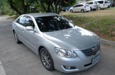 Selling Toyota Camry 2008