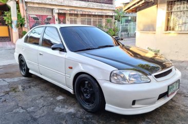 Selling Honda Civic 1999