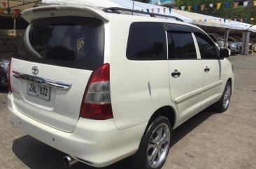 Selling Toyota Innova 2017