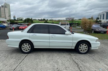 Selling Mitsubishi Galant 1992