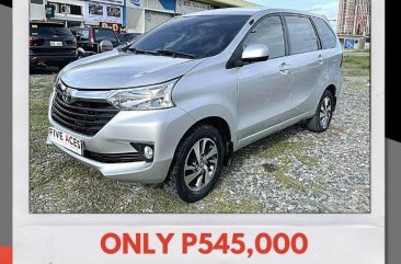 Selling Brightsilver Toyota Avanza 2016 in Mandaue