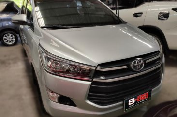 Selling Toyota Innova 2020