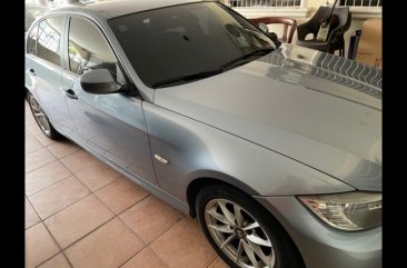 Selling Brightsilver BMW 3-Series 2013 in Pasig