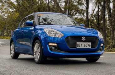 Selling Blue Suzuki Swift 2017 in Caloocan