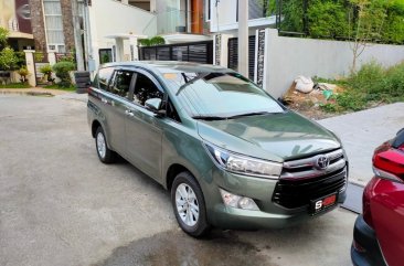 Selling Toyota Innova 2020