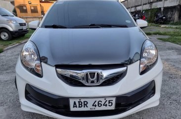 Selling White Honda Brio 2015 