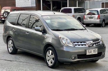  Nissan Grand Livina 2011 