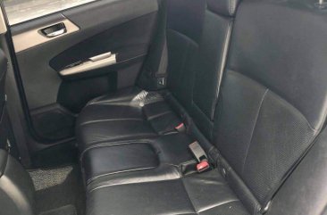 Selling Subaru Forester 2010