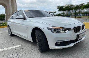 Sell White 2018 BMW Turbo 