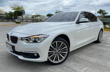 Sell White 2018 BMW Turbo 