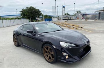 Selling Toyota 86 2013