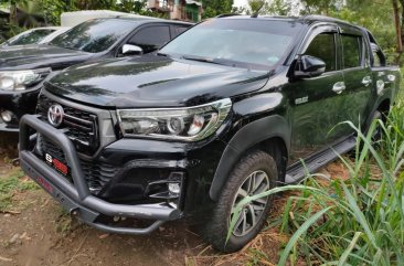 Selling Toyota Hilux Conquest 2019