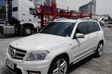 Selling White Mercedes-Benz 220 2012 