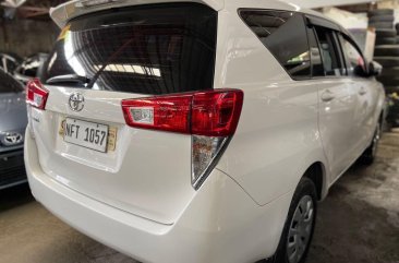 White Toyota Innova 2019