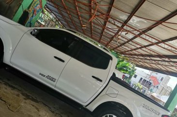 Selling Nissan Navara 2020