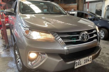 Selling Toyota Fortuner 2019