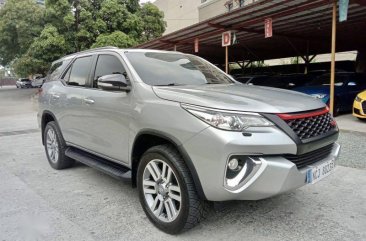 White Toyota Fortuner 2017 