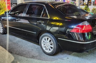 Selling Honda Accord 2006 