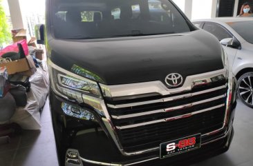 Sell 2019 Toyota Hiace Super Grandia 