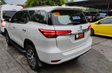 Selling White Toyota Fortuner 2018 in Quezon